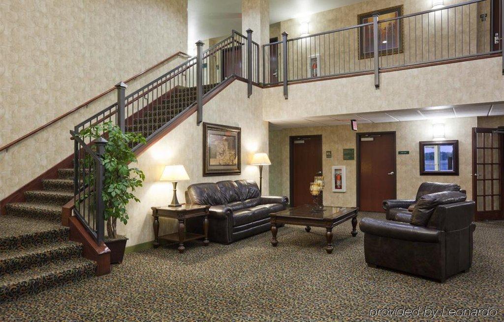 Crossings By Grandstay Inn & Suites Becker Экстерьер фото